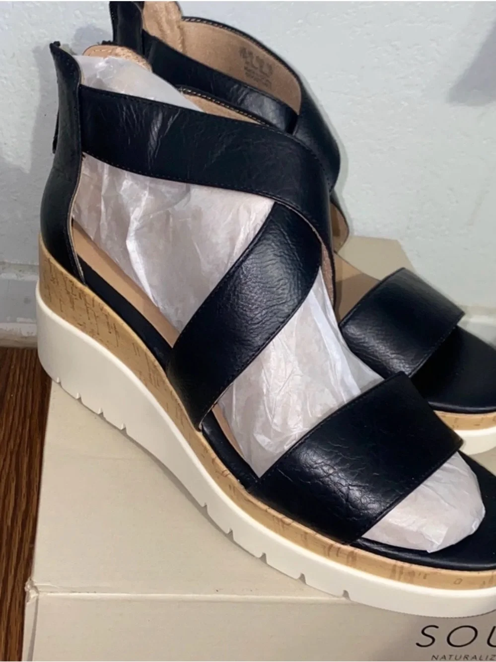 NWT Naturalizer Goodtimes wedge sandals